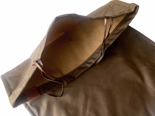 Oilskin NapSack - Image 2