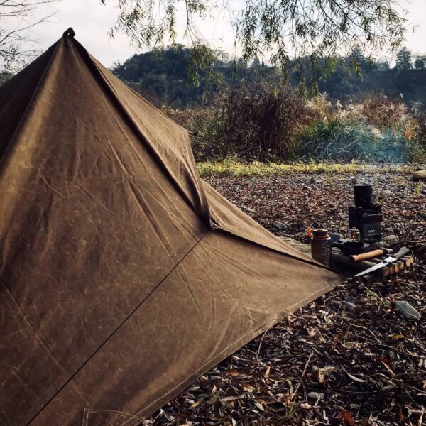 10x10ft Mountain Brown Oilskin Tarp - Image 3